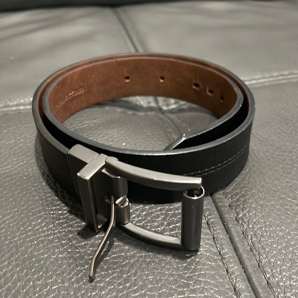 EUC Boys Reversible Belt brown/black Cat&Jack Size M